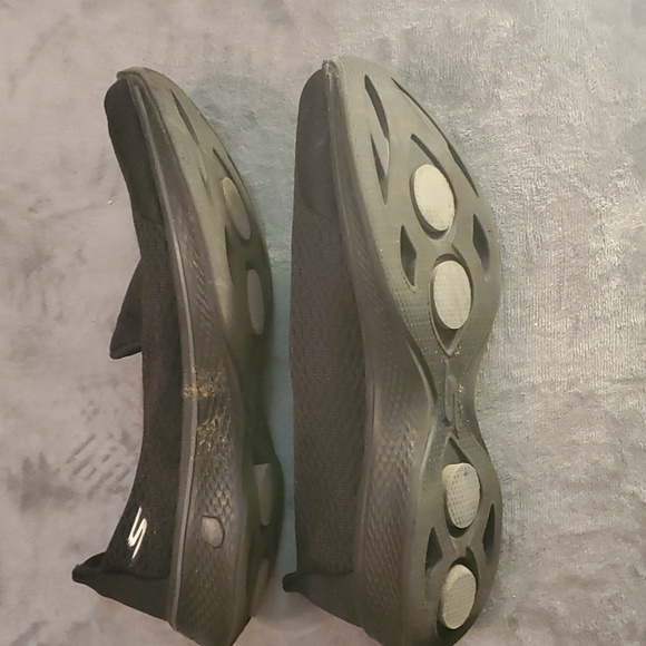 Skechers GoWalk 4 Performance Slip Ons - Picture 4 of 6